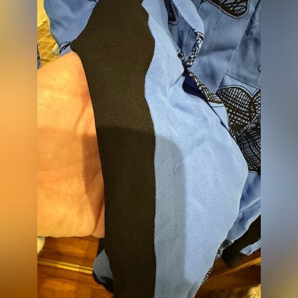 Reiss VIVIYAN
PRINTED FLIPPY DRESS - Picture 5 of 11